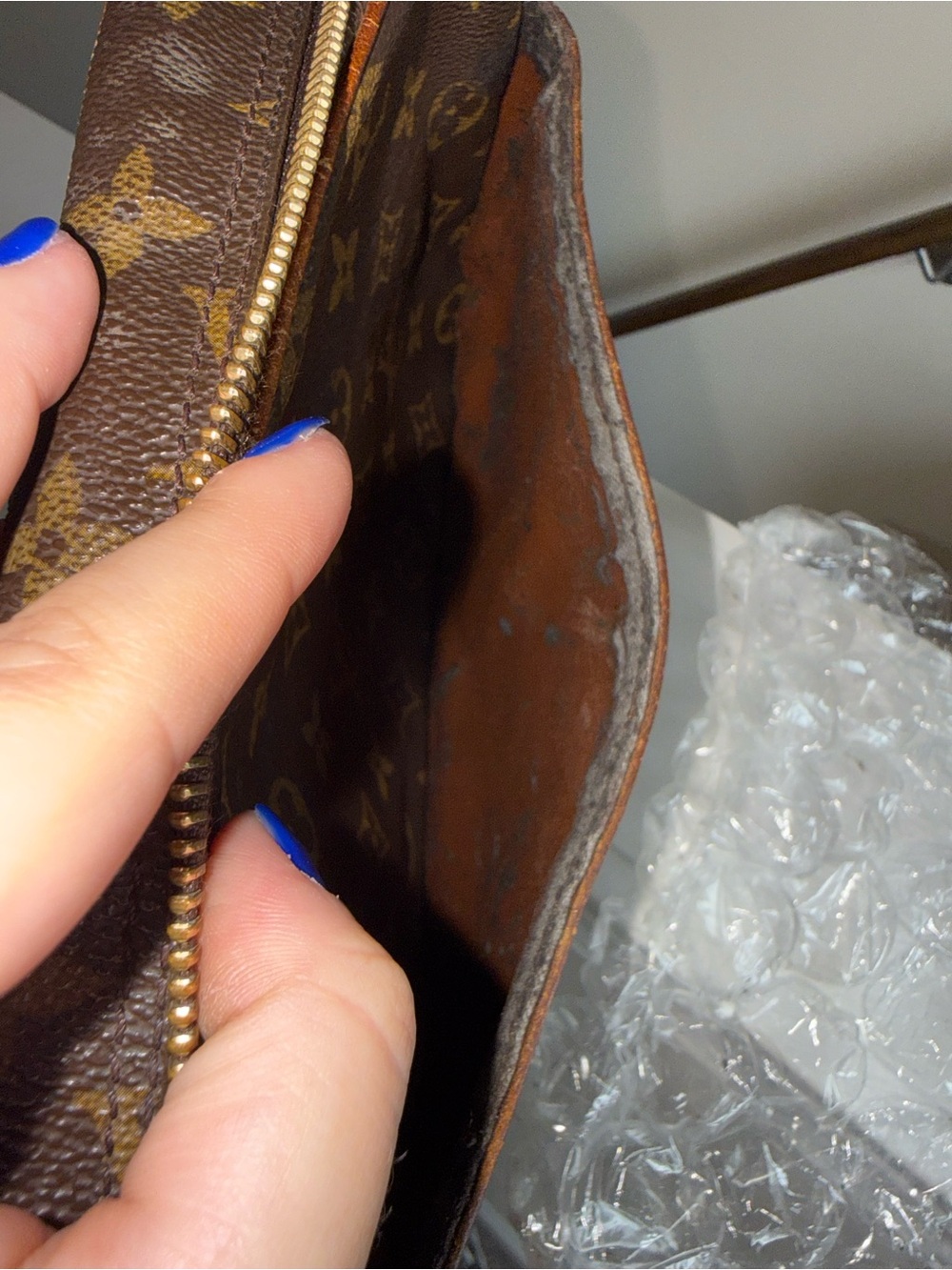 Louis Vuitton Brown Monogram Canvas Toiletry/Travel Pouch with Tan Trim - Picture 9 of 10